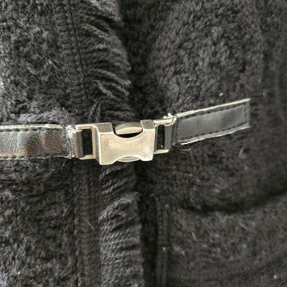 LUISA SPAGNOLI ITALY Virgin Wool Boucle Black Sweater with Fringed Hem. Size S - Picture 9 of 16